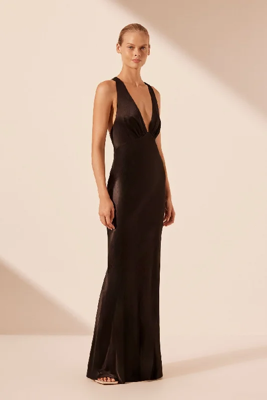 LA LUNE PLUNGED CROSS BACK MAXI DRESS - BLACK