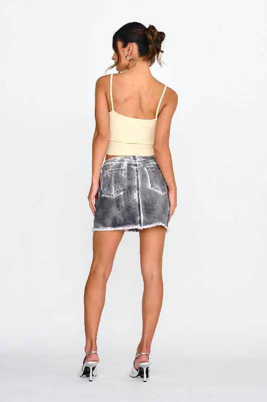 Decoy Distressed Mini Skirt Black/White