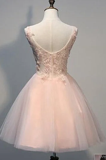 Lovely Short Tulle Homecoming Dresses With Appliques Beads