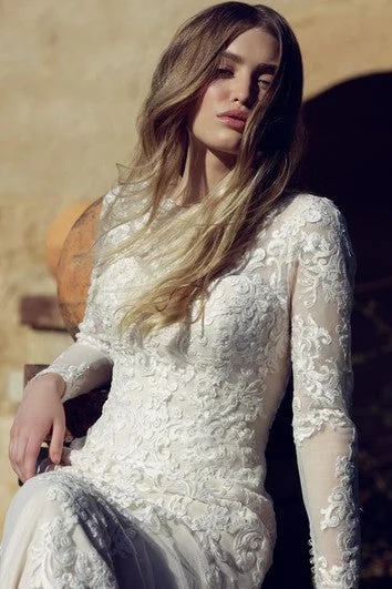 Sheath Long-Sleeve High Neck Tulle&Lace Wedding Dress With Sweep Train