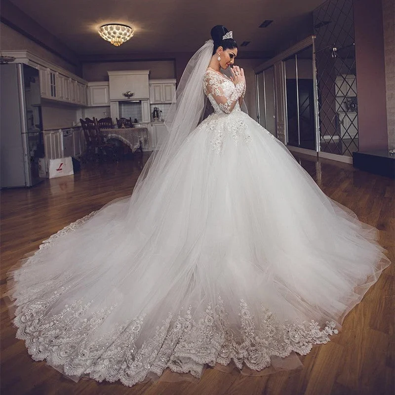 Vintage Lace Long Sleeves Ball Gown Wedding Dresses