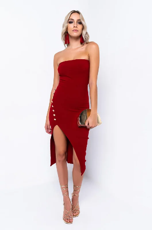 SHOOT FOR THE STARS CROSS FRONT STRAPLESS MIDI DRESS BURGUNDY