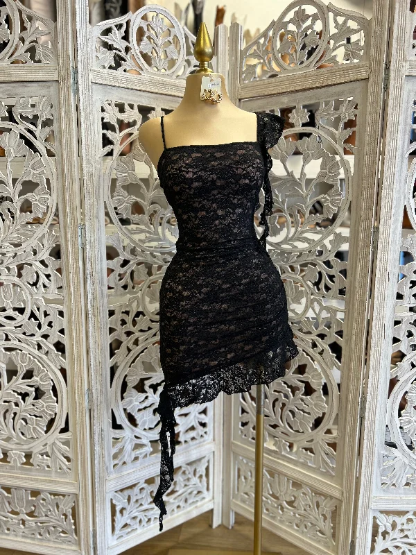 Grab Yours Before It’s Too Late!Black Lace Ruffle Sleeve Dress- Stretchy