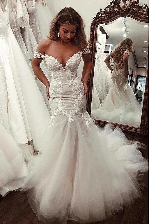 Flash Sale – Act Fast!Fit&Flare Tulle Wedding Gown with Lace Off-the-shoudler Bodice Flash Sale – Act Fast!Fit&Flare Tulle Wedding Gown with Lace Off-the-shoudler Bodice