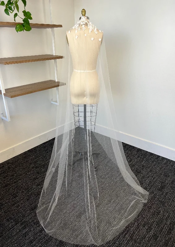 One Click Away from Big Savings!Luneria Veil 80"