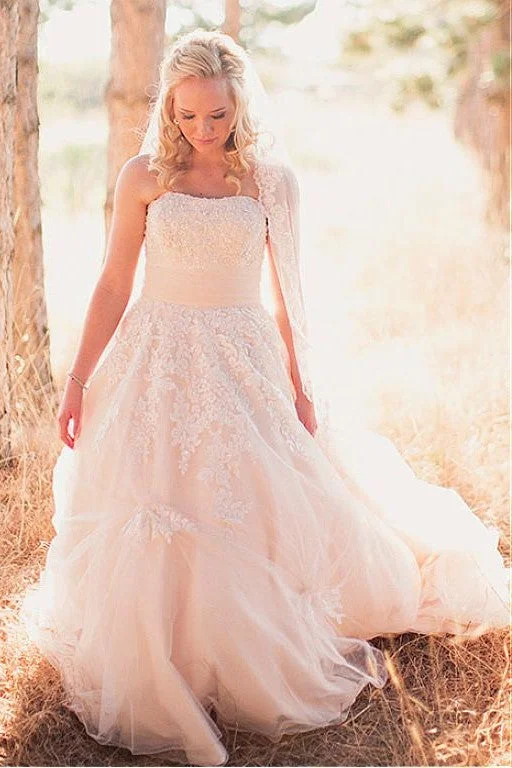 Unbeatable Prices!Strapless Lace Outdoor Wedding Gowns Tulle Skirt