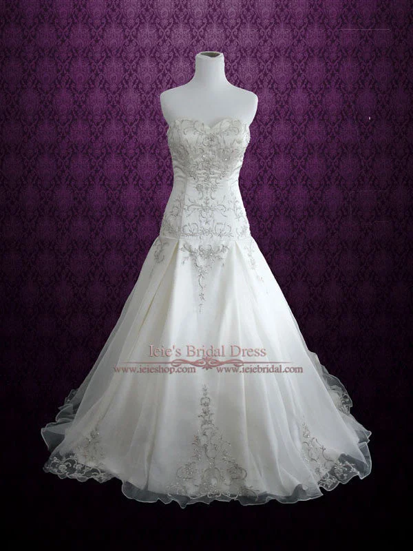 Amazing Prices You Can’t Resist!Strapless Sweetheart A-line Wedding Dress with Embroideries JOANNE