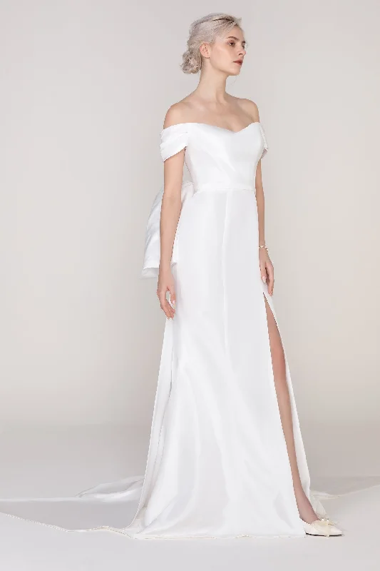 Shop Today, Save Tomorrow!Trumpet Sweep-Brush Train Taffeta Wedding Dress CW2432