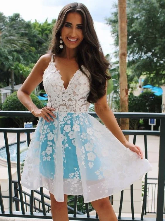 Time to Snag a Bargain!A-Line Spaghetti Straps Above-Knee White Homecoming Dress with Appliques cg2266