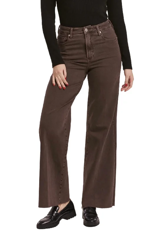 Limited Stock Available!Fiona High Rise Wide Leg Pant In Mocha Brown