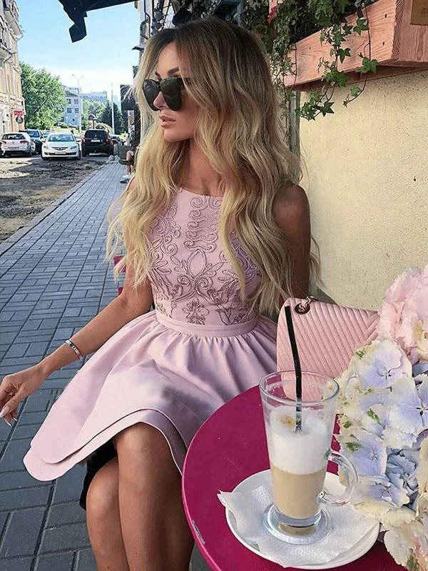 Best Deals Just for You!Simple A-Line Round Neck Sleeveless Cheap Homecoming Dresses With Appliques cg1652