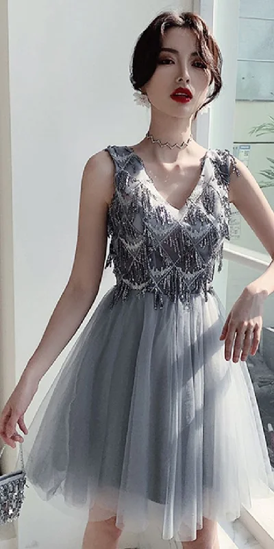 Limited Deals, Unlimited Savings!Stunning Beaded Silver Homecoming Dress for Teens cg2287