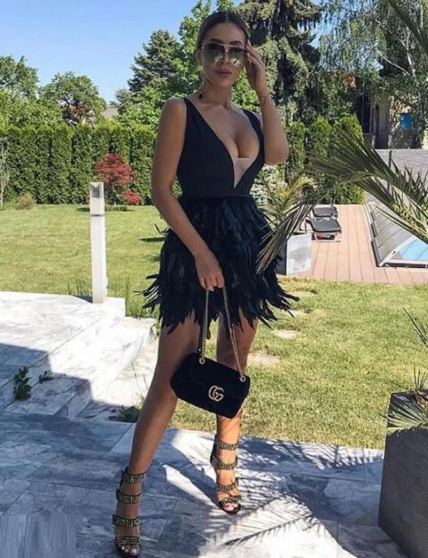 Grab Yours Before It’s Too Late!Stylish A Line Deep V Neck Black Short Homecoming Dresses With Feather cg2328