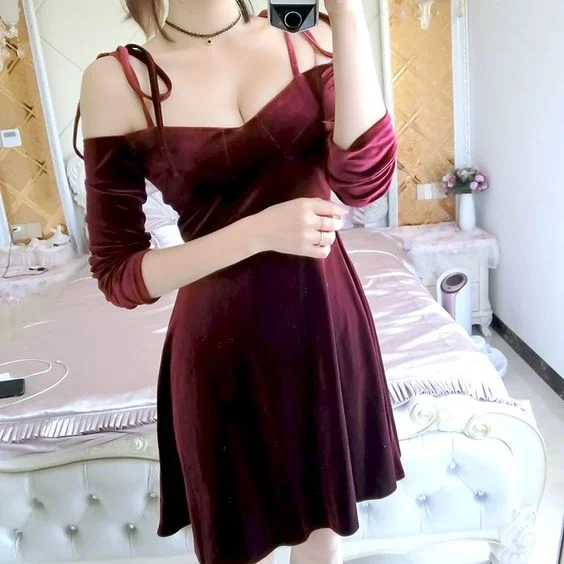 Limited Stock Available!Wine Red Velvet Off Shoulder Short homecoming Dresses, Women Party Dresses, Velvet Party Dresses cg1963