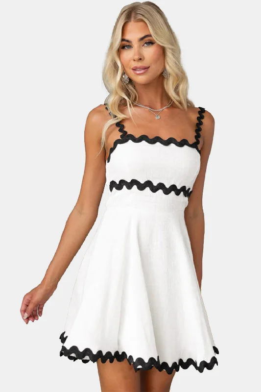 Price Drops You’ll Love!Contrast Trim Square Neck Mini Dress