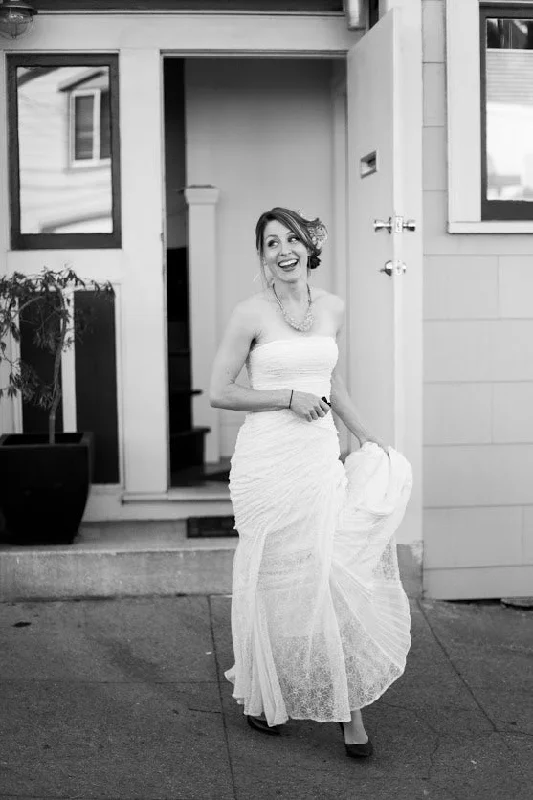 The Sale You’ve Been Waiting For!Other Ann Taylor's Jasmine Lace Wedding Dress