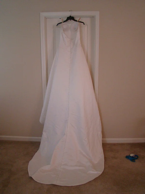 Savings You Can’t Ignore!Other Jasmine Haute Jasmine Size 12