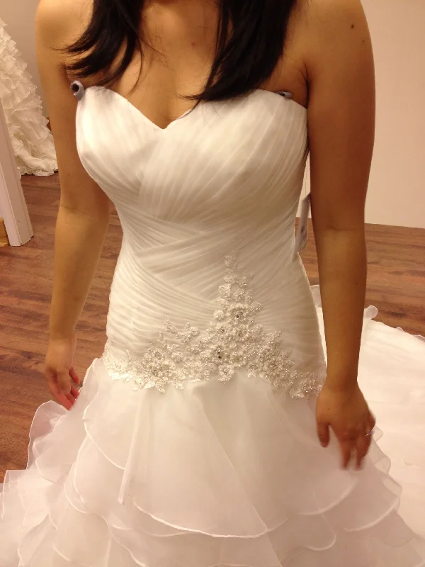 Your Discount is Waiting!Other Strapless Organza Wedding Dress with Tiers