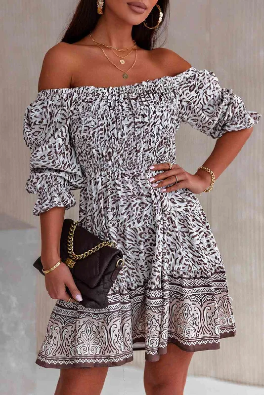 Hot Deals You Can’t Resist!Printed Off-Shoulder Pleated Dress