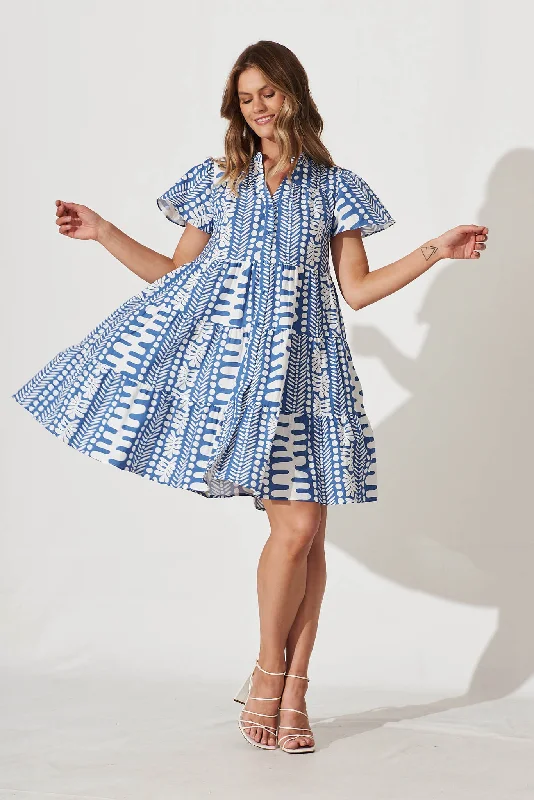 Time to Save Big!Saldana Smock Dress In Blue And White Print Cotton