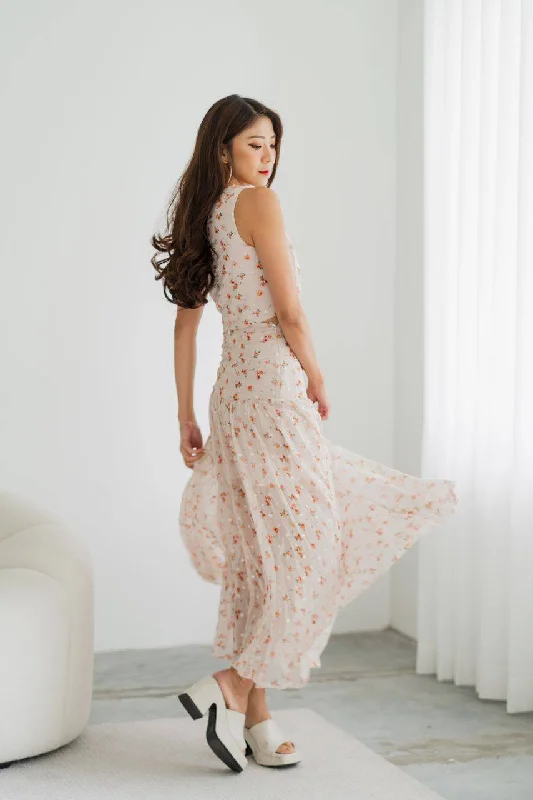 Special Offer – Act Fast!Rosie Floral Flare Skirt