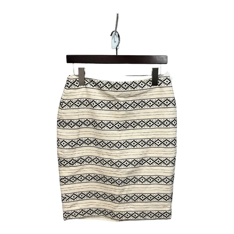 Flash Sale – Act Fast!Skirt Mini & Short By Ann Taylor In Black & Cream, Size: S
