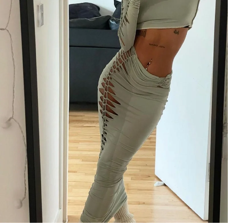 Shop the Hottest Deals!Taylor Skirt