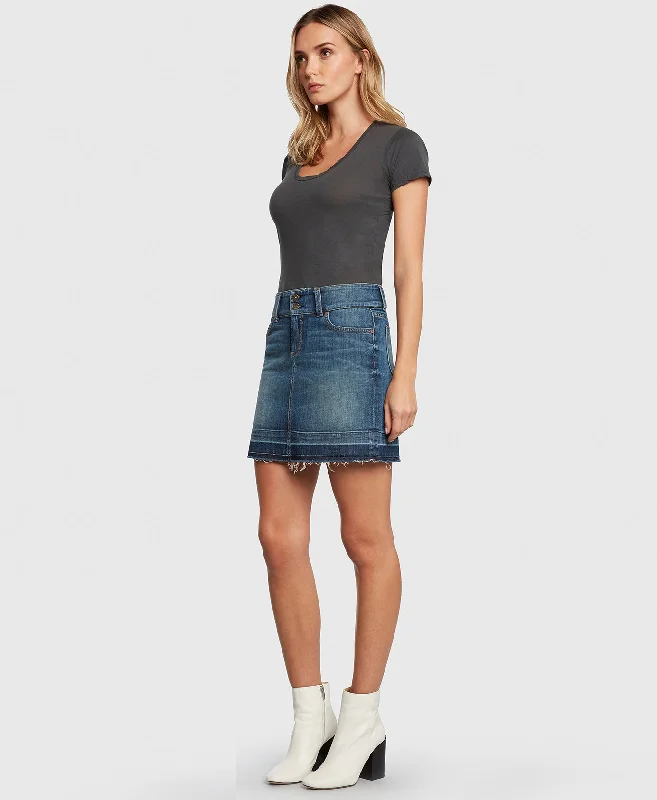 Your Favorite Sale is Back!the CAREFREE in Crossroads