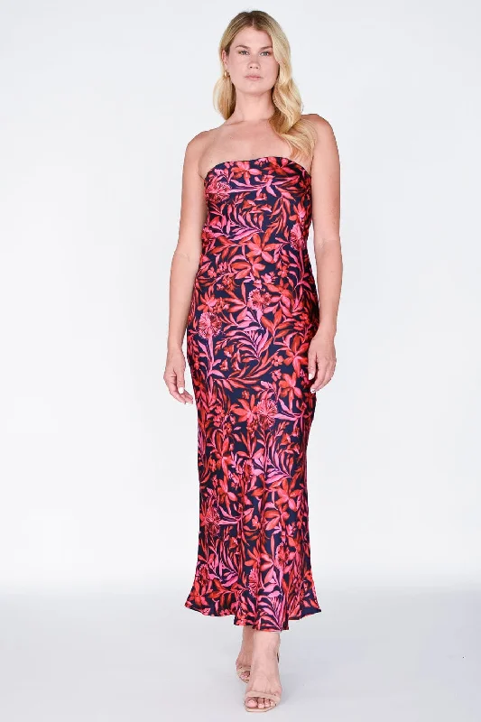 Your Discount is Waiting!Geneva Strapless Maxi Dress