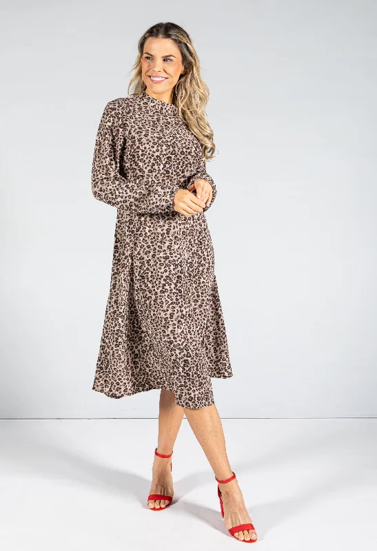 Steals and Deals Await!Leo Print High Neck Midi Dress
