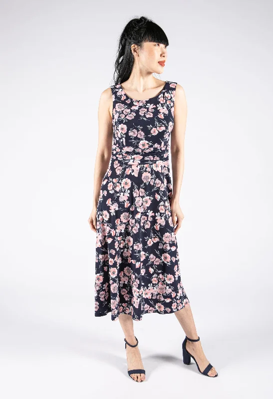 Sale Alert – Get Ready to Shop!Sleeveless Waistband Detail Dress