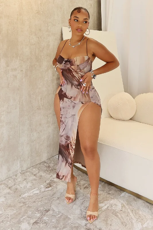Every Deal is a Steal!Carson Print Mesh Long Dress