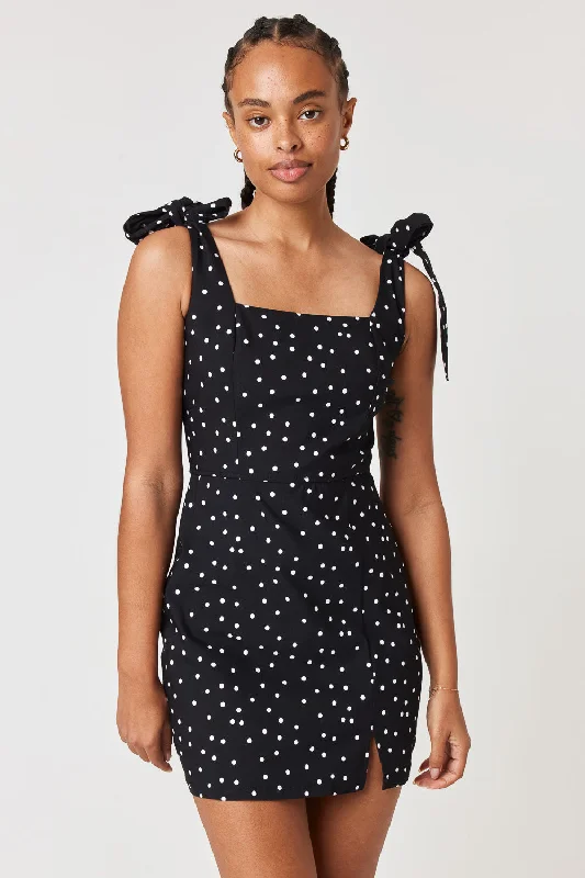 Shop the Hottest Deals!Black White Dot Slim Dress