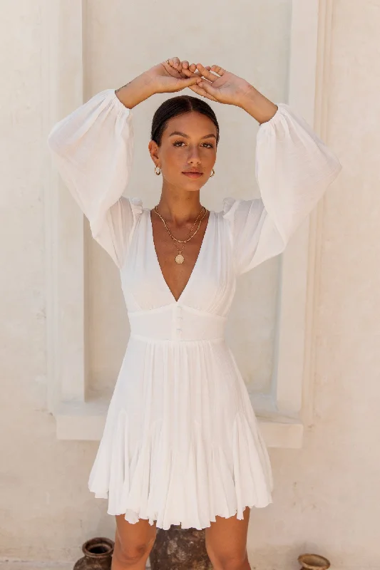 Unmissable Offers Await!Going Solar Dress White